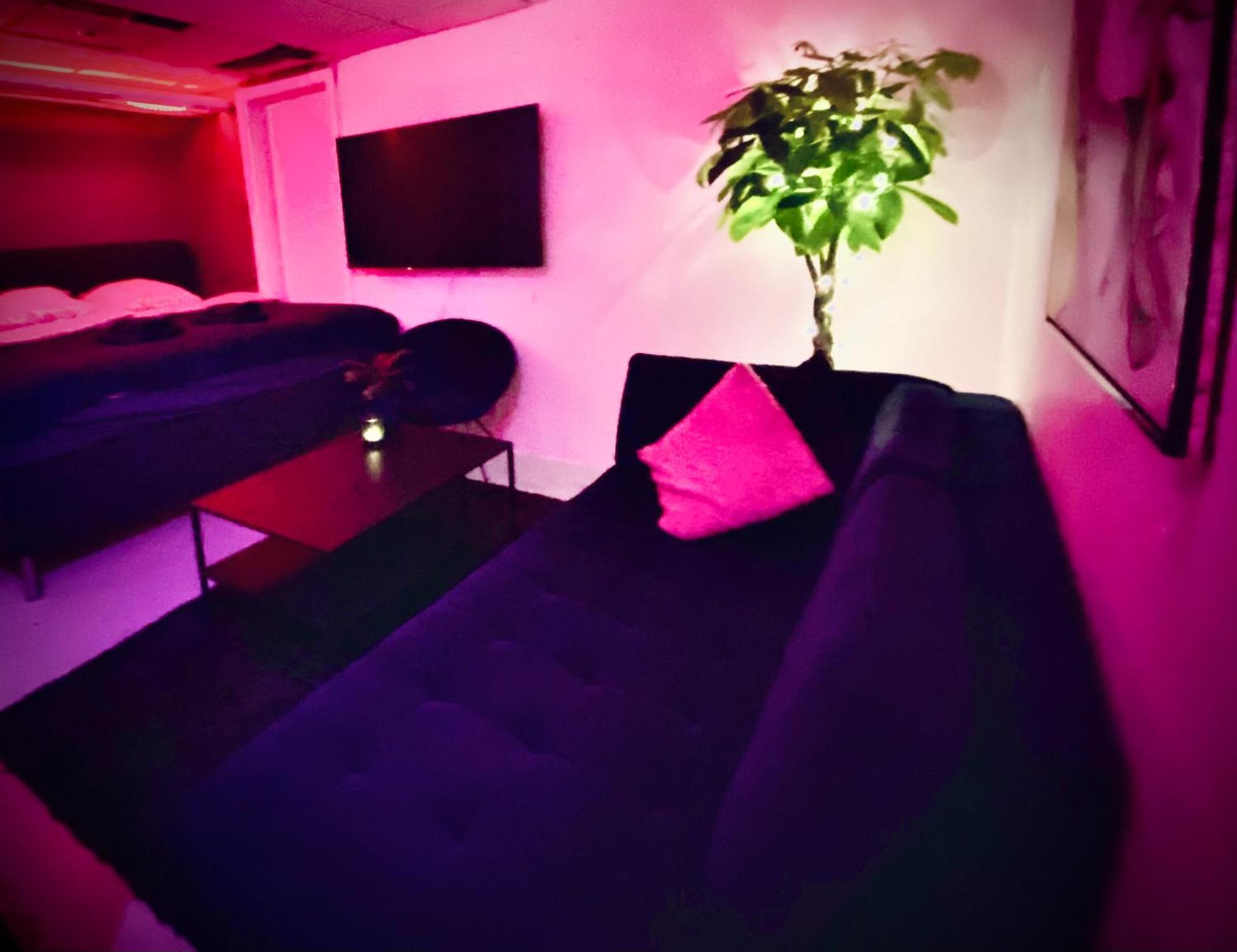 Diskret Men Apartment